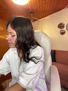 Ninfa pink online show from 18, 12, 2025