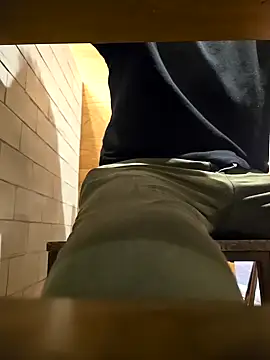 Snapshot of Alex_piloto chatting on 23, 10, 2025 Alex piloto online show from 23, 10, 2025