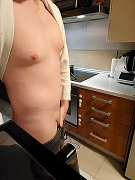 Snapshot of Alex_piloto chatting on 28, 11, 2025 Alex piloto online show from 28, 11, 2025