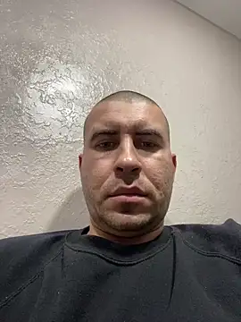 AronMode online show from 4, 12, 2025