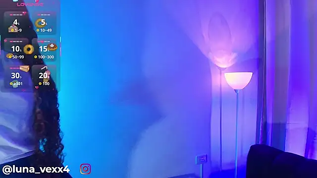 Snapshot of Luna_Vex chatting on 5, 12, 2025 Luna Vex online show from 5, 12, 2025