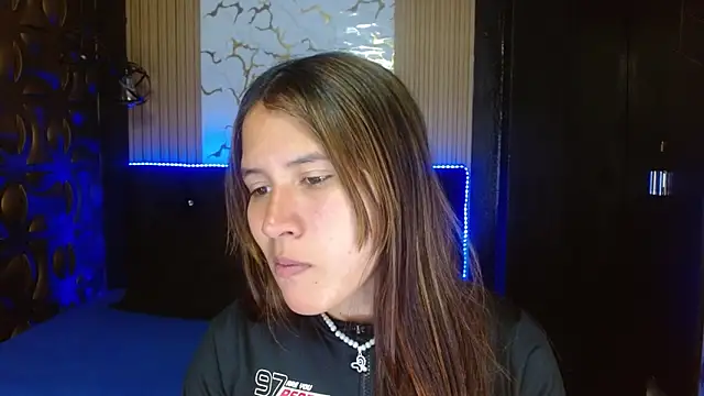 Snapshot of tinibunny chatting on 19, 10, 2025 tinibunny online show from 19, 10, 2025