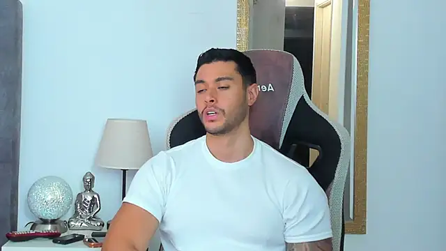 Snapshot of Ken_mailik1 chatting on 2, 4, 2026 Ken mailik1 online show from 2, 4, 2026