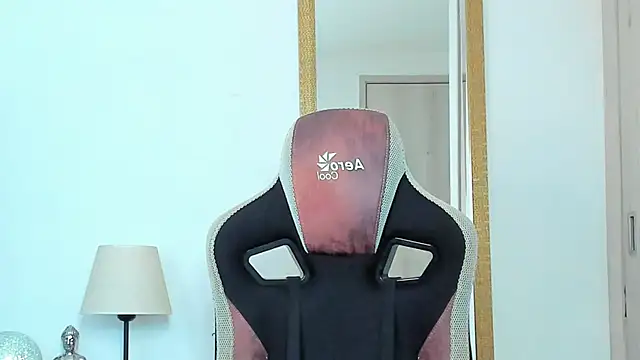 Snapshot of Ken_mailik1 chatting on 16, 4, 2026 Ken mailik1 online show from 16, 4, 2026