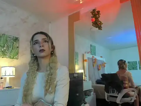 Sophie teller online show from 7, 11, 2025