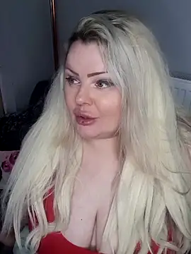 Snapshot of Sultress6969 chatting on 15, 12, 2025 Sultress6969 online show from 15, 12, 2025