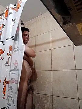 Ezeaxl online show from 3, 12, 2025