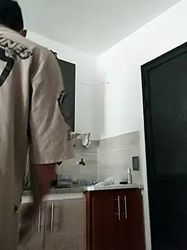 Snapshot of Cev_Am99 chatting on 24, 11, 2025 Cev Am99 online show from 24, 11, 2025