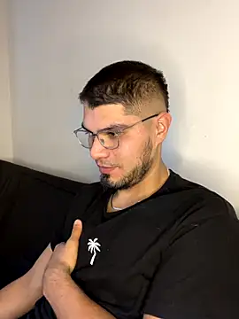 mirallesandbig online show from 6, 11, 2025