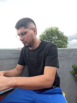 mirallesandbig online show from 16, 11, 2025