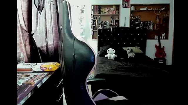 Snapshot of Maki_Zein_ chatting on 6, 3, 2026 Maki Zein online show from 6, 3, 2026