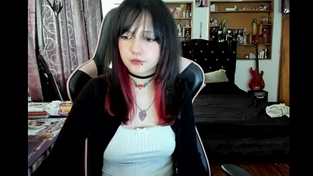 Snapshot of Maki_Zein_ chatting on 12, 3, 2026 Maki Zein online show from 12, 3, 2026