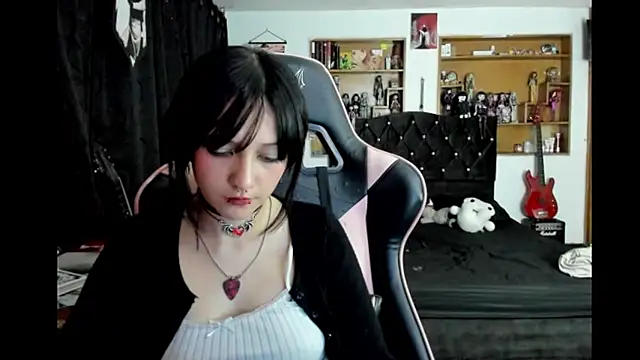 Snapshot of Maki_Zein_ chatting on 13, 3, 2026 Maki Zein online show from 13, 3, 2026