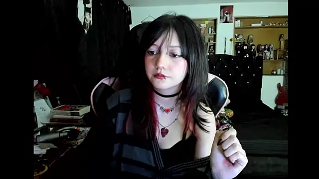 Snapshot of Maki_Zein_ chatting on 21, 3, 2026 Maki Zein online show from 21, 3, 2026