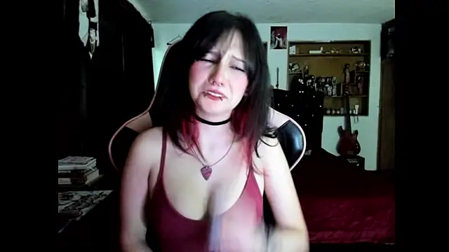 Snapshot of Maki_Zein_ chatting on 2, 4, 2026 Maki Zein online show from 2, 4, 2026