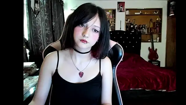 Snapshot of Maki_Zein_ chatting on 14, 4, 2026 Maki Zein online show from 14, 4, 2026