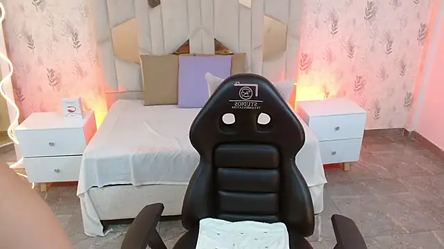 Snapshot of MARIANA_TAY1 chatting on 30, 10, 2025 MARIANA TAY1 online show from 30, 10, 2025