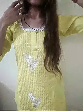 Snapshot of Khushi_rani chatting on 15, 12, 2025 Khushi rani online show from 15, 12, 2025