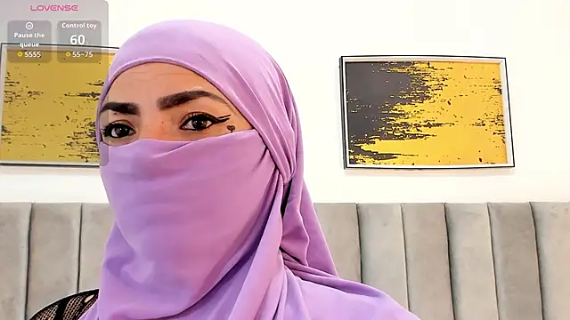 Snapshot of _naylaa_ chatting on 7, 11, 2025 naylaa online show from 7, 11, 2025