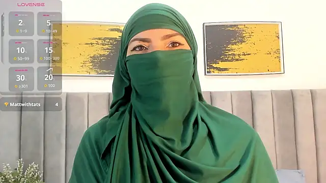 Snapshot of _naylaa_ chatting on 8, 11, 2025 naylaa online show from 8, 11, 2025