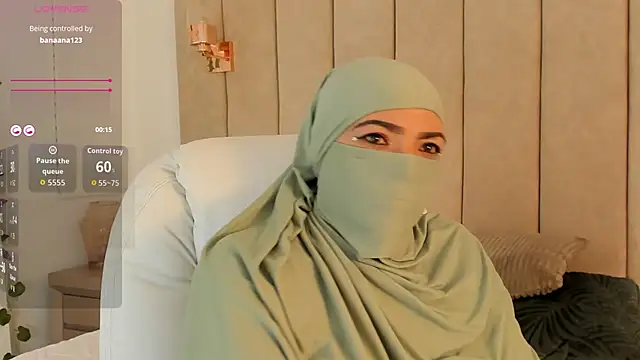 Snapshot of _naylaa_ chatting on 20, 11, 2025 naylaa online show from 20, 11, 2025