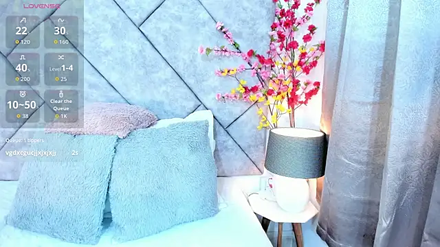 Snapshot of _naylaa_ chatting on 17, 4, 2026 naylaa online show from 17, 4, 2026