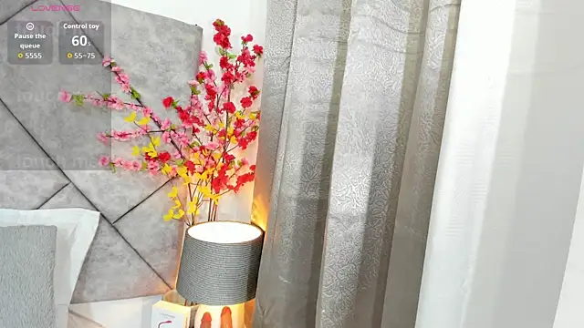 Snapshot of _naylaa_ chatting on 22, 4, 2026 naylaa online show from 22, 4, 2026