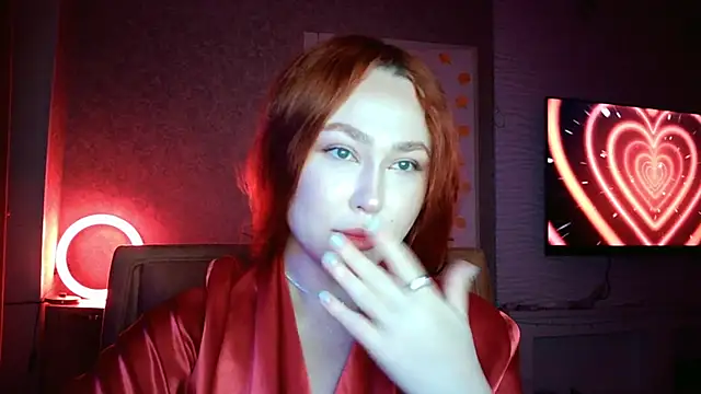 LolaMint  online show from 8, 11, 2025