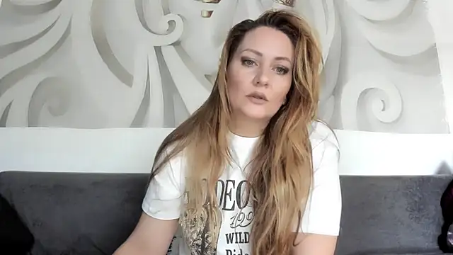 88  callmemadam  88 online show from 13, 11, 2025