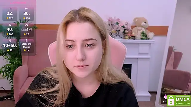 Snapshot of Lulu___Moon chatting on 4, 3, 2026 Lulu Moon online show from 4, 3, 2026