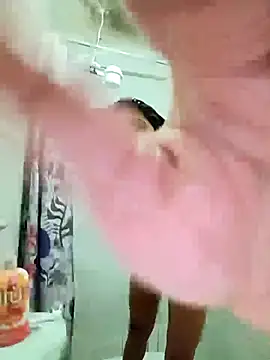 Snapshot of Briseida-White chatting on 14, 10, 2025 Briseida-White online show from 14, 10, 2025