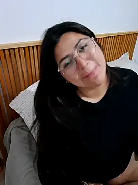 morenalatinaa online show from 4, 5, 2026