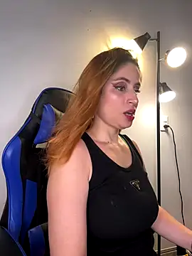 Snapshot of Adeline_1 chatting on 19, 10, 2025 Adeline 1 online show from 19, 10, 2025