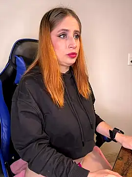 Snapshot of Adeline_1 chatting on 20, 10, 2025 Adeline 1 online show from 20, 10, 2025