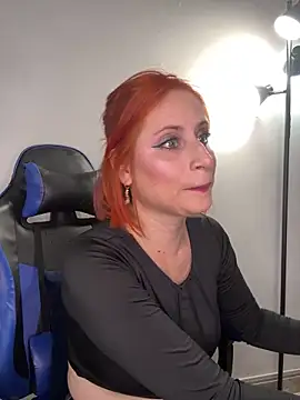 Snapshot of Adeline_1 chatting on 26, 10, 2025 Adeline 1 online show from 26, 10, 2025