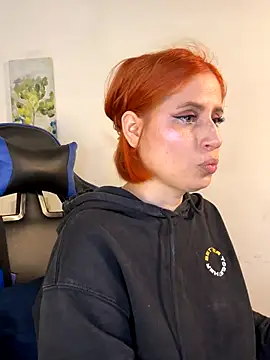 Snapshot of Adeline_1 chatting on 27, 10, 2025 Adeline 1 online show from 27, 10, 2025