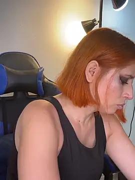 Snapshot of Adeline_1 chatting on 1, 11, 2025 Adeline 1 online show from 1, 11, 2025