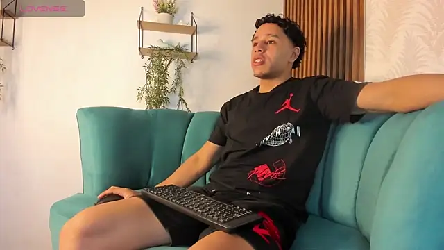 Adrian Volt online show from 18, 12, 2025