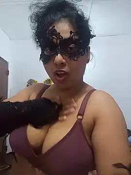 Snapshot of Expose_Queen chatting on 21, 7, 2026 Expose Queen online show from 21, 7, 2026