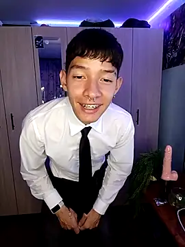 Snapshot of heyy_noah11 chatting on 2, 11, 2025 heyy noah11 online show from 2, 11, 2025