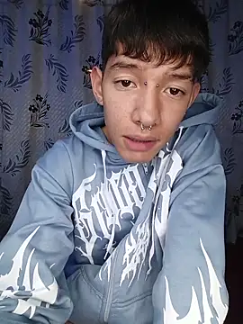 Snapshot of heyy_noah11 chatting on 19, 11, 2025 heyy noah11 online show from 19, 11, 2025