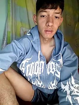 Snapshot of heyy_noah11 chatting on 30, 11, 2025 heyy noah11 online show from 30, 11, 2025