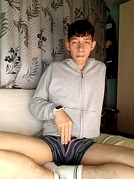 Snapshot of heyy_noah11 chatting on 4, 12, 2025 heyy noah11 online show from 4, 12, 2025