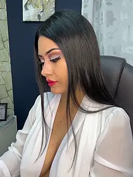 Snapshot of _Isabella_1 chatting on 4, 11, 2025 Isabella 1 online show from 4, 11, 2025