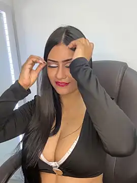 Snapshot of _Isabella_1 chatting on 14, 11, 2025 Isabella 1 online show from 14, 11, 2025