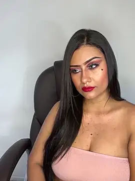 Snapshot of _Isabella_1 chatting on 18, 11, 2025 Isabella 1 online show from 18, 11, 2025