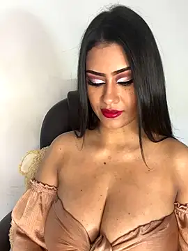 Snapshot of _Isabella_1 chatting on 4, 12, 2025 Isabella 1 online show from 4, 12, 2025