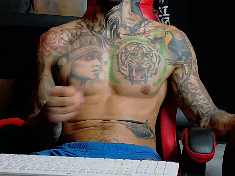 Molotov Explosive online show from 25, 10, 2025