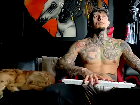 Molotov Explosive online show from 5, 11, 2025