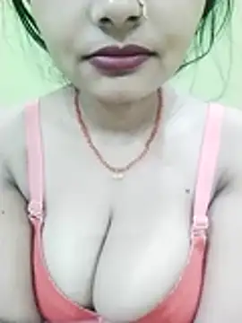 kiara-simmi online show from 16, 11, 2025